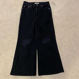 Womens Levi’s Black Distressed High Loose Flare Jeans size 28